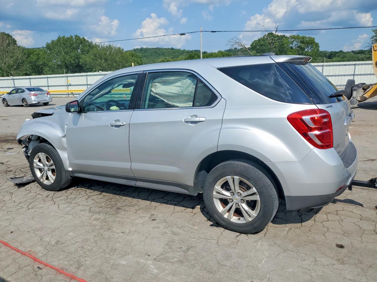 2017 CHEVROLET EQUINOX LS — снимка 2