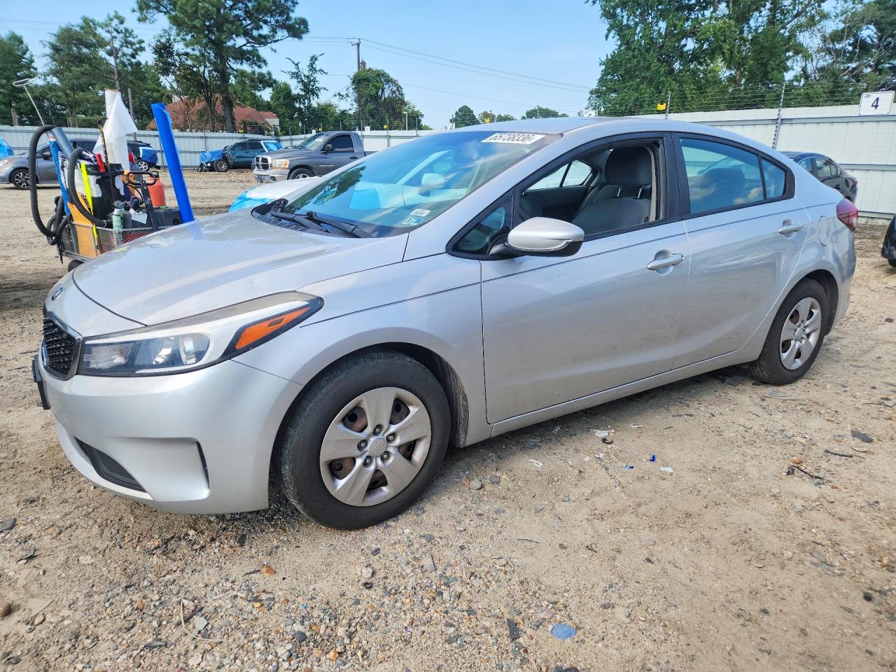 2017 KIA FORTE LX
