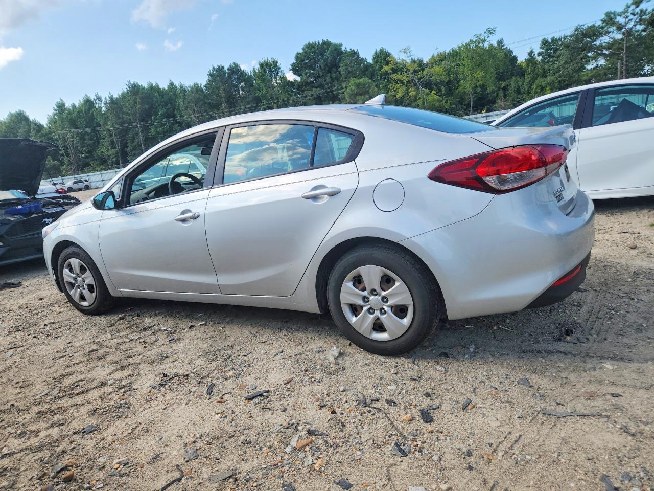 2017 KIA FORTE LX — снимка 2
