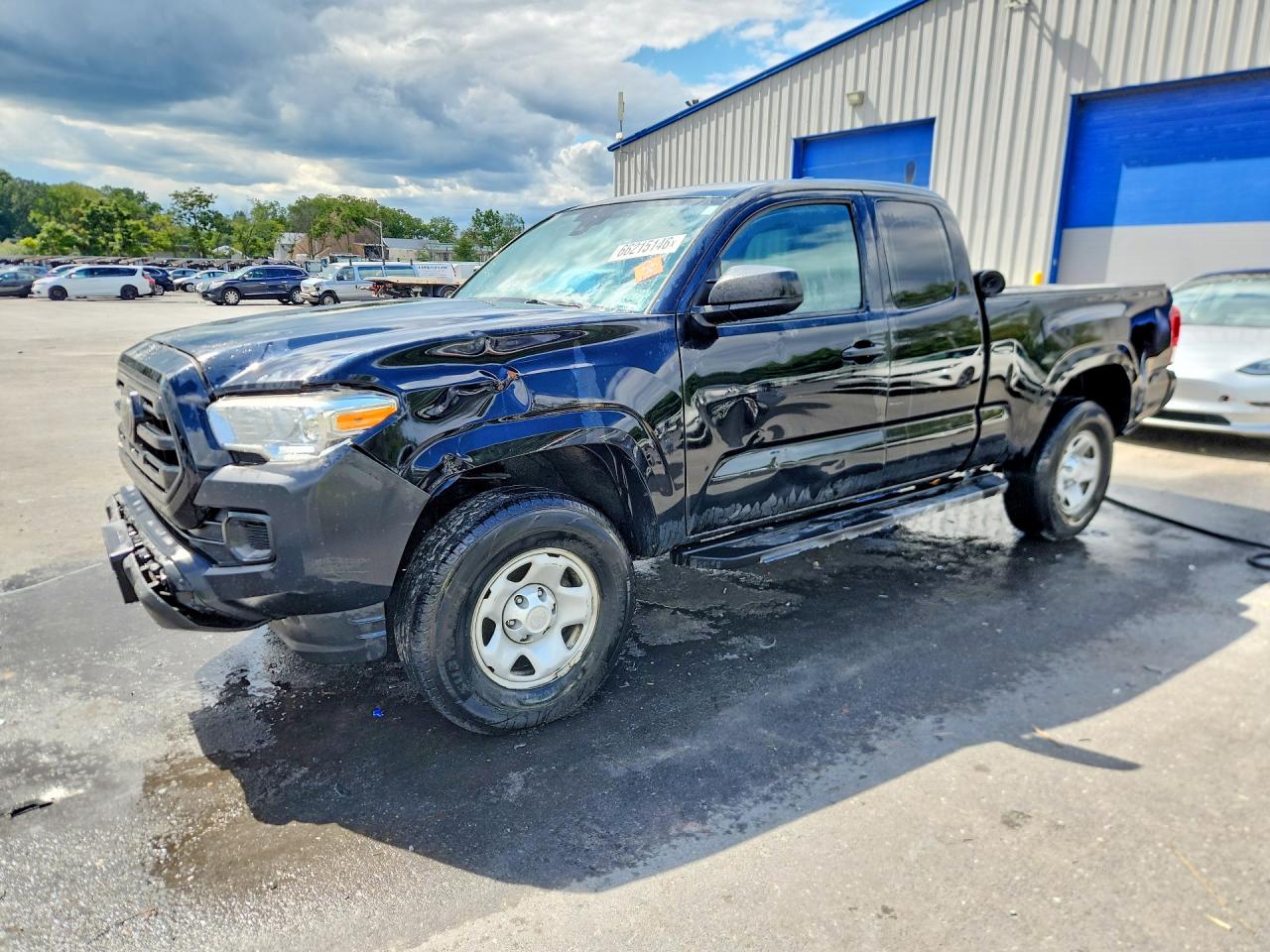 2018 TOYOTA TACOMA SR