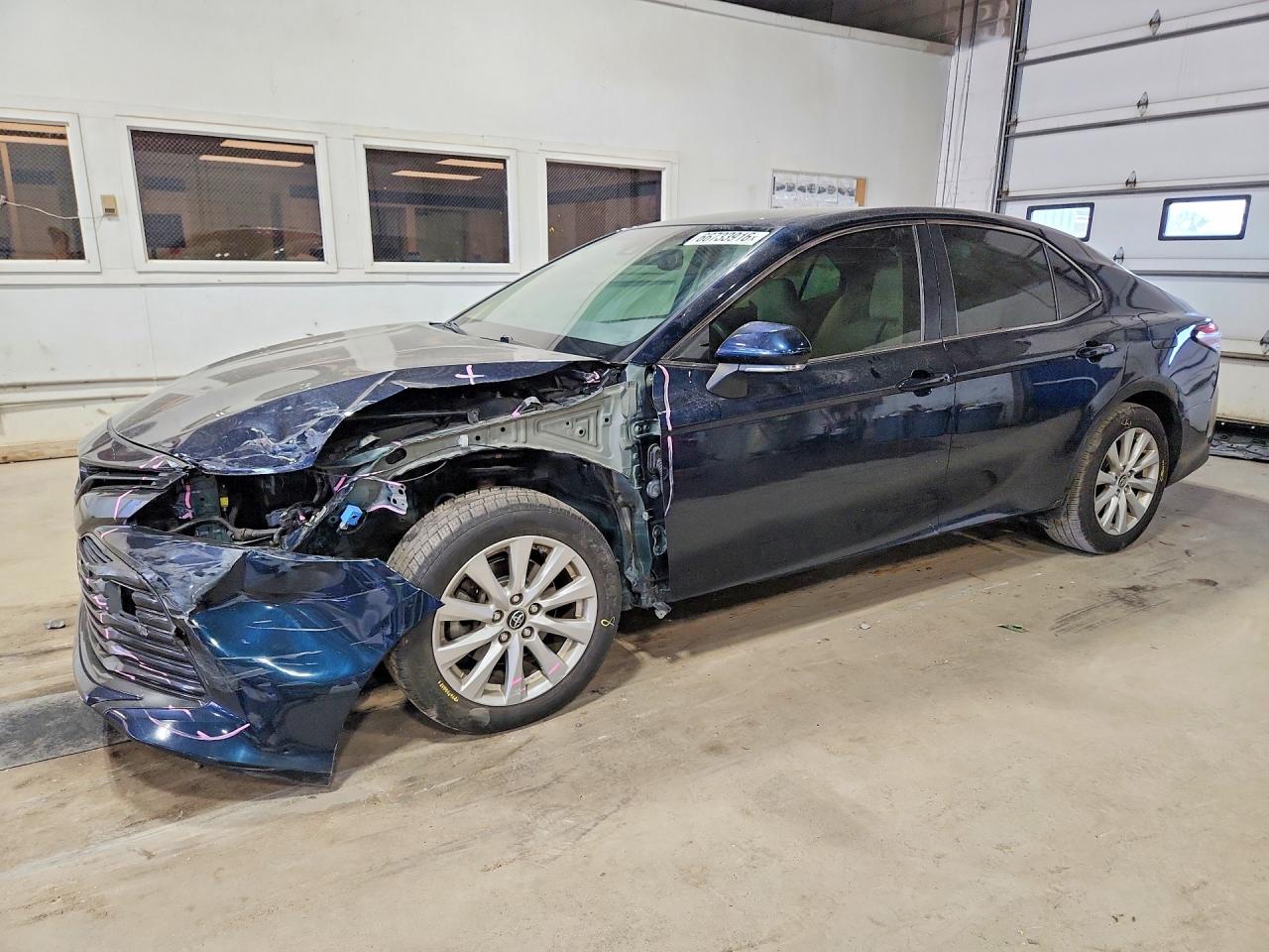 2018 TOYOTA CAMRY LE