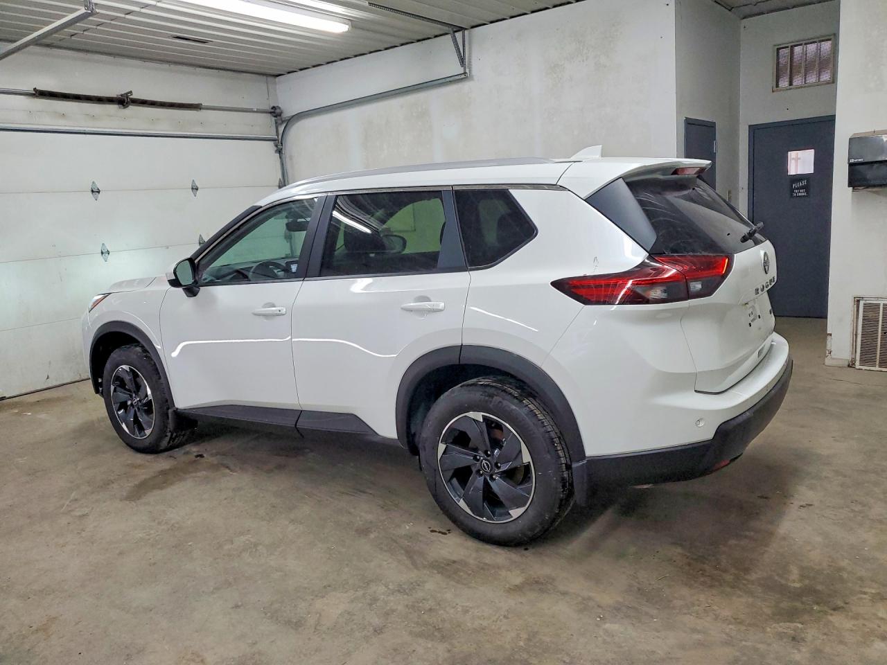 2026 NISSAN ROGUE SV — снимка 2