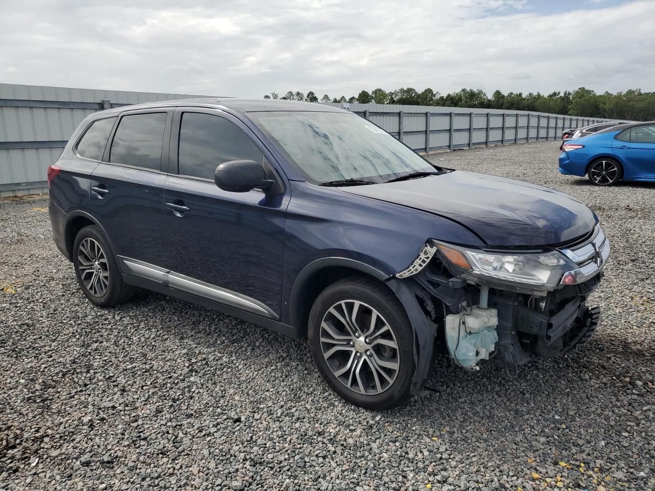 2018 MITSUBISHI OUTLANDER ES — снимка 4