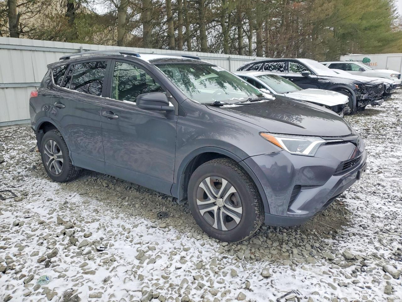2018 TOYOTA RAV4 LE — снимка 4