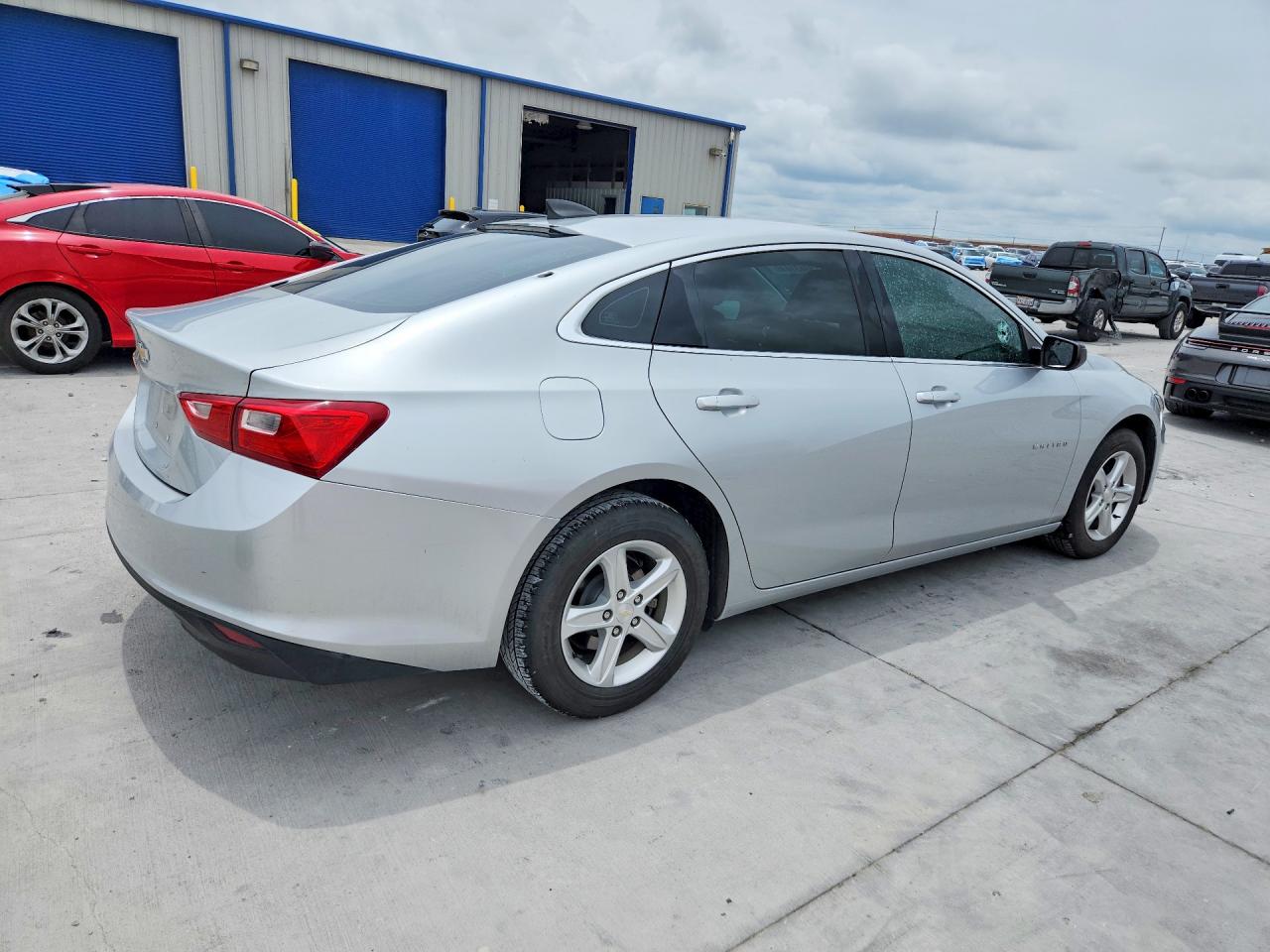 2021 CHEVROLET MALIBU LS — снимка 3