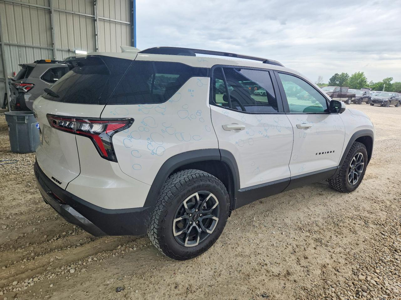 2025 CHEVROLET EQUINOX ACTIV — снимка 3