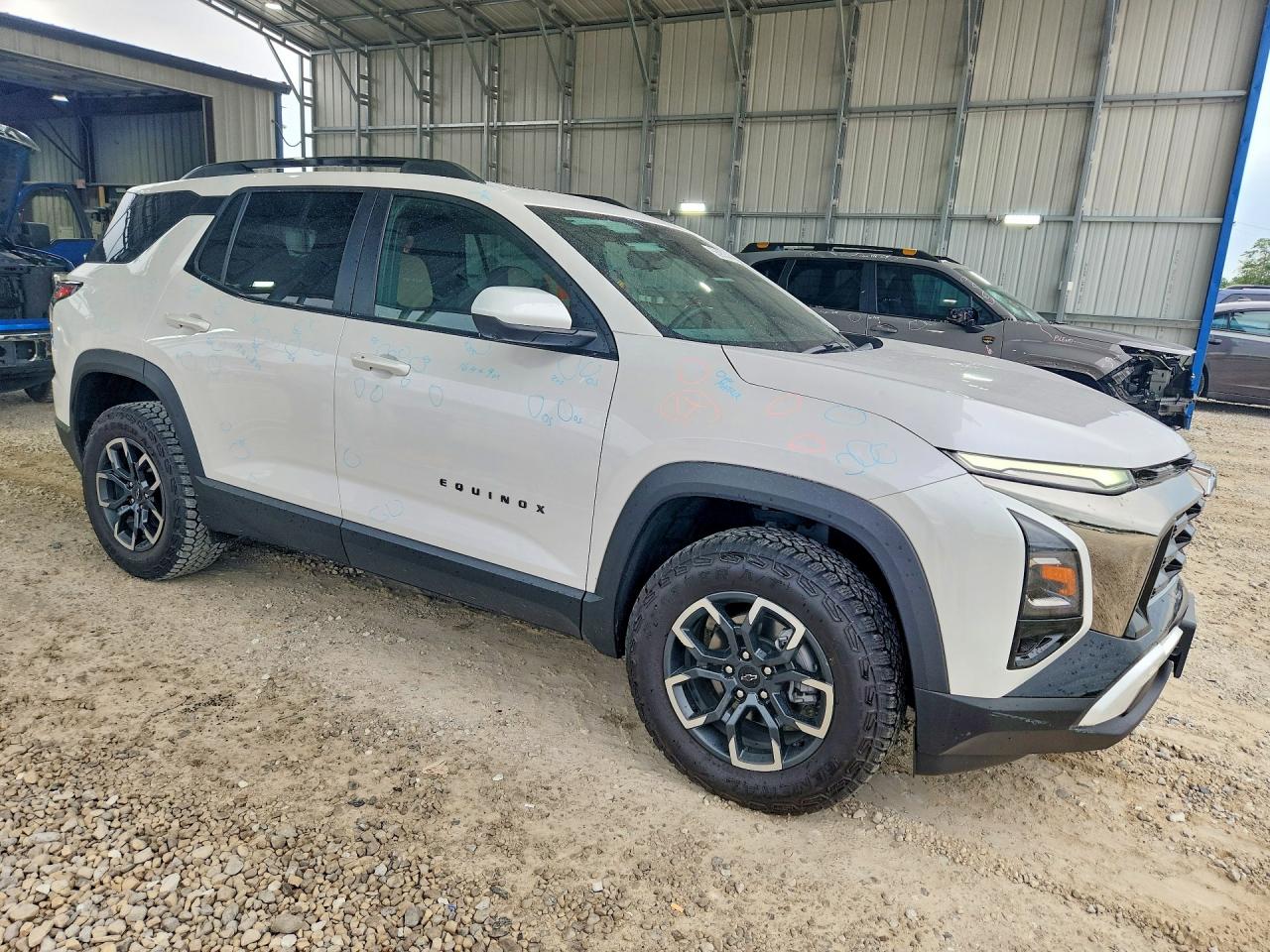 2025 CHEVROLET EQUINOX ACTIV — снимка 4