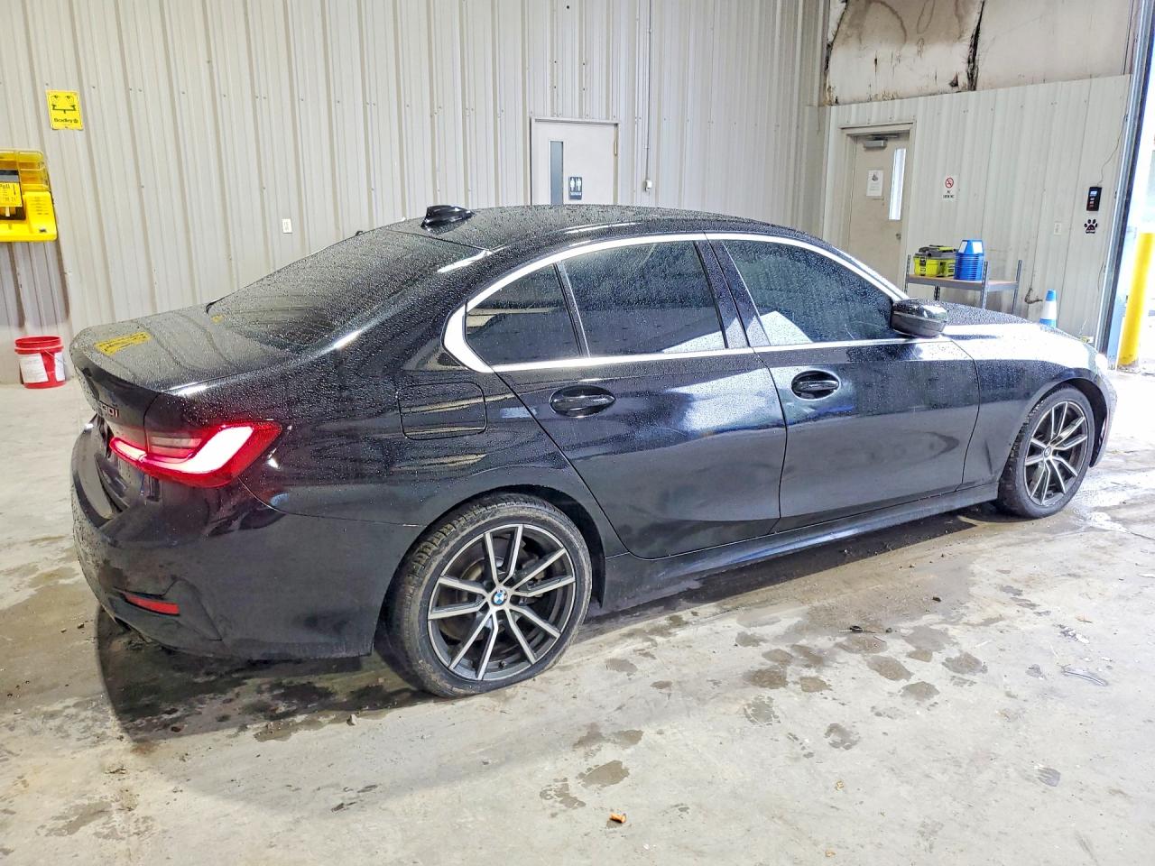 2019 BMW 330I — снимка 3