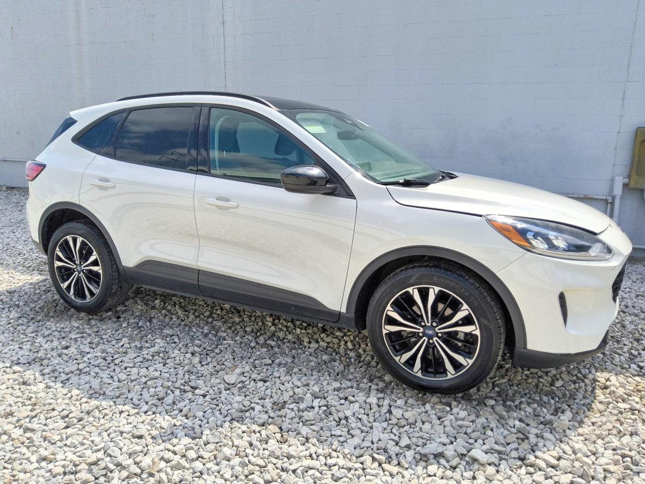 2021 FORD ESCAPE SE — снимка 4
