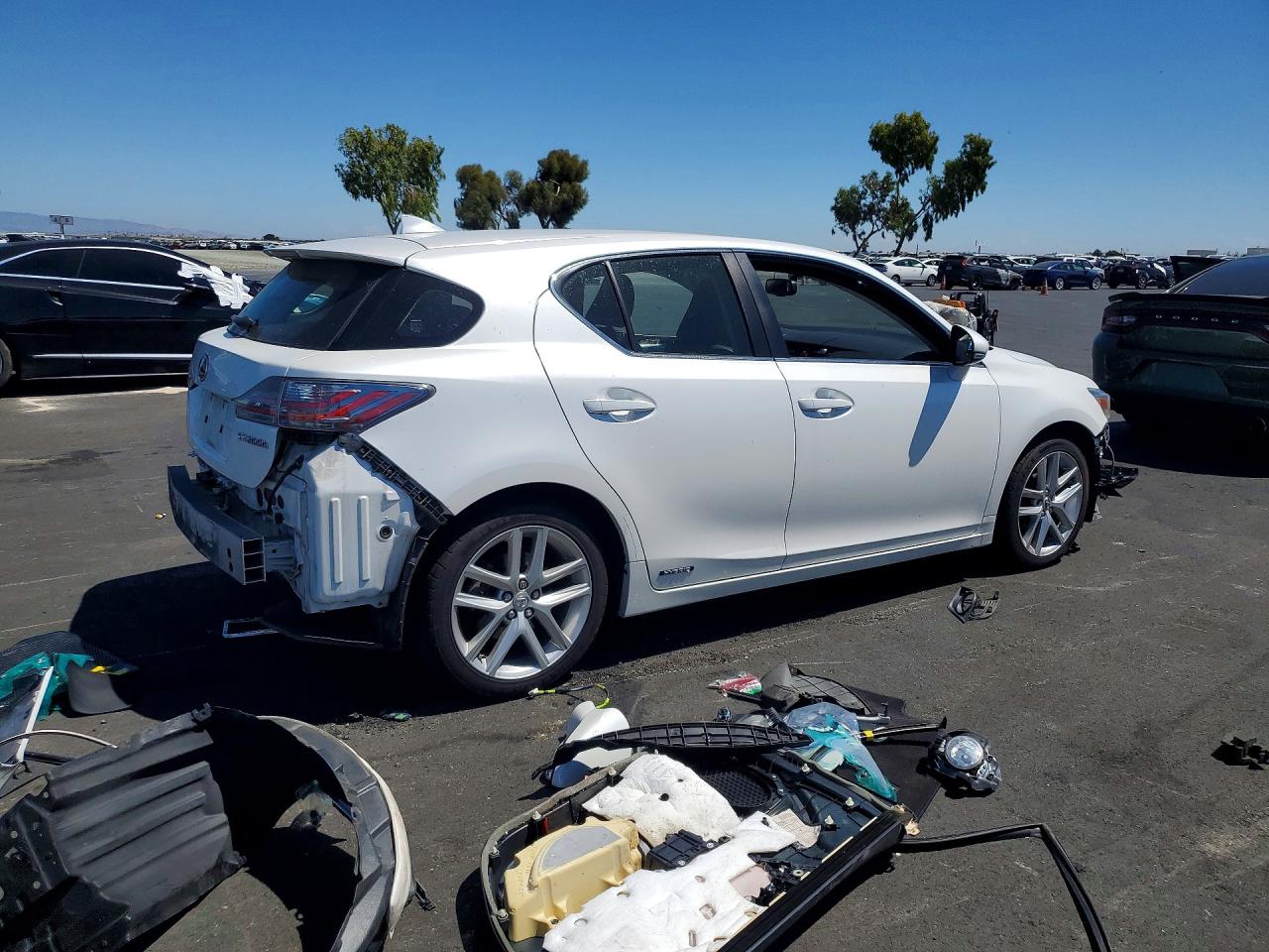 2016 LEXUS CT 200 — снимка 3