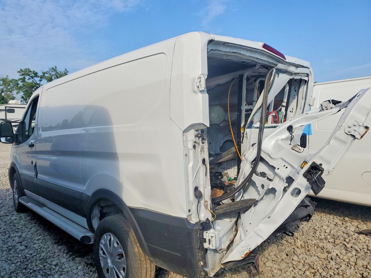 2021 FORD TRANSIT T-250 — снимка 2