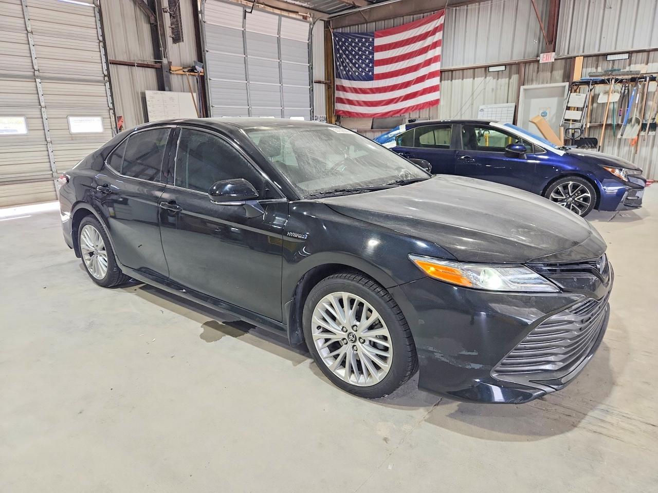 2020 TOYOTA CAMRY HYBRID XLE — снимка 4