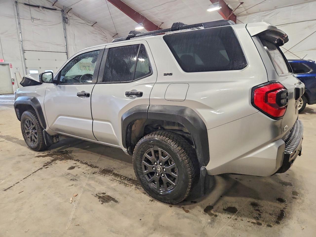2025 TOYOTA 4RUNNER SR5 — снимка 2