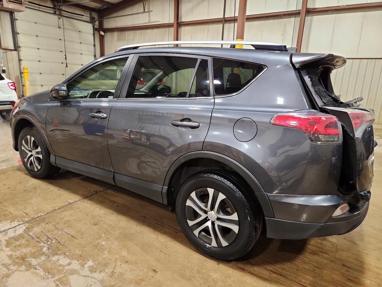 2016 TOYOTA RAV4 LE — снимка 2