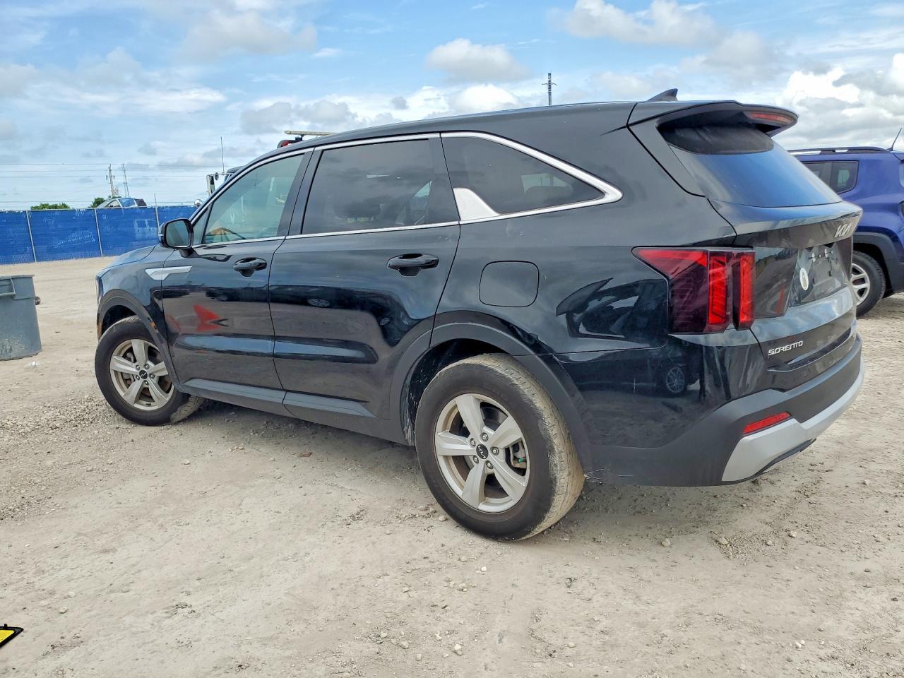 2025 KIA SORENTO LX — снимка 2