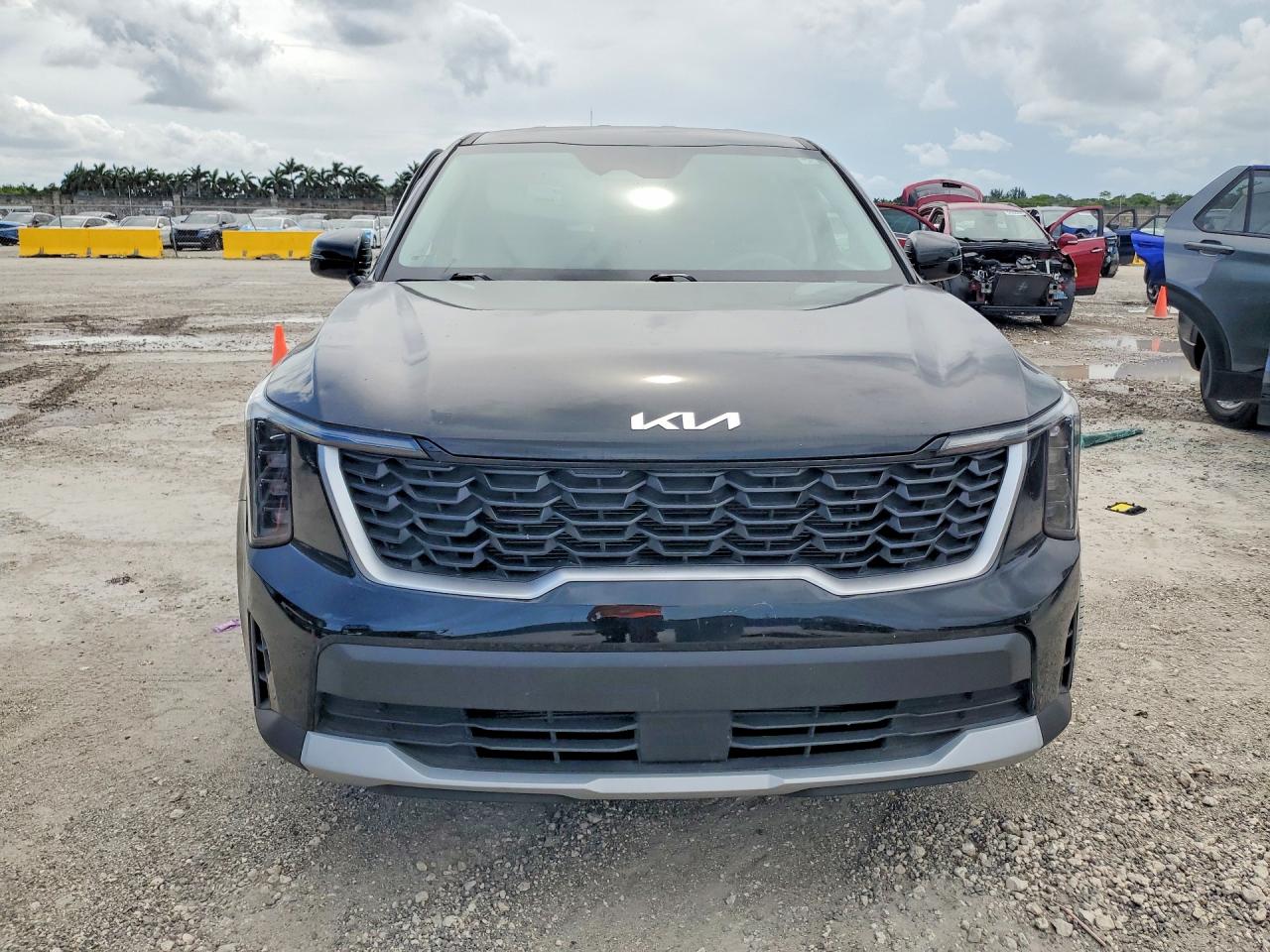 2025 KIA SORENTO LX — снимка 5