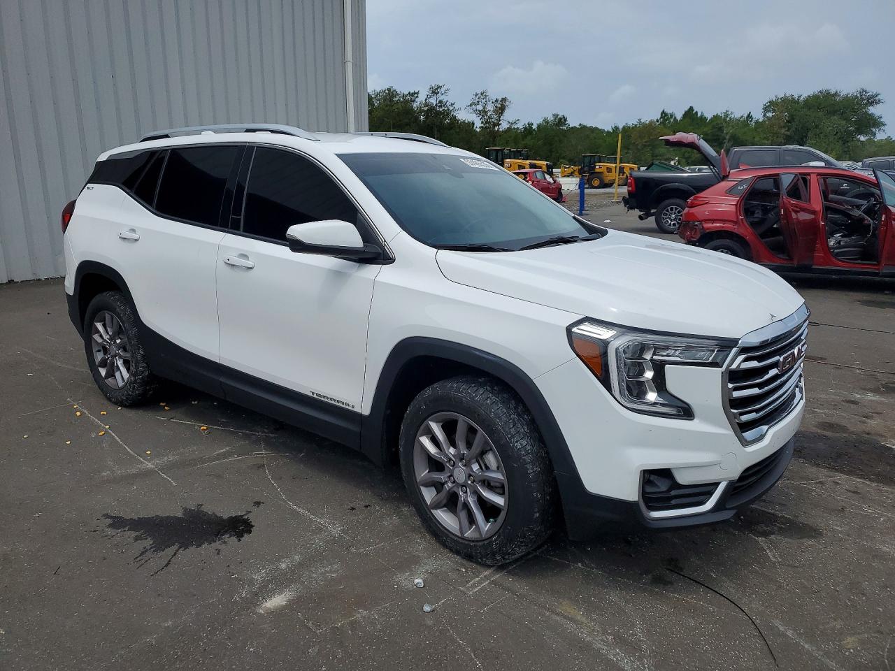 2024 GMC TERRAIN SLT — снимка 4