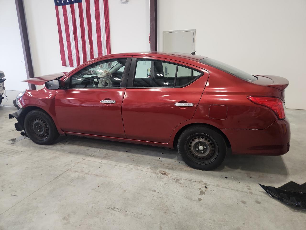 2018 NISSAN VERSA SV — снимка 2