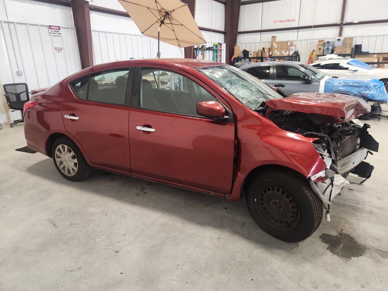 2018 NISSAN VERSA SV — снимка 4