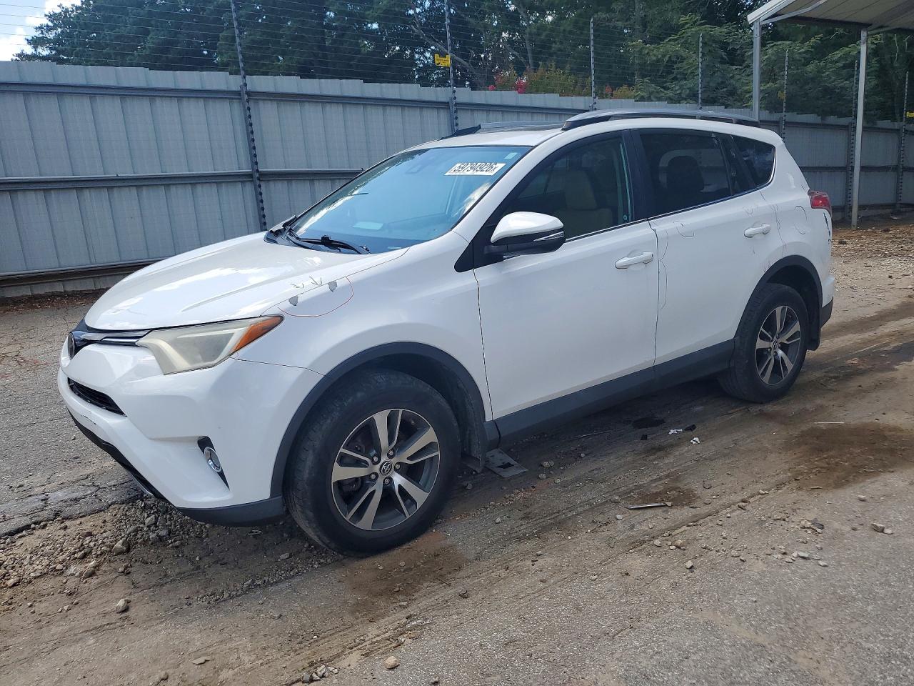 2017 TOYOTA RAV4 XLE