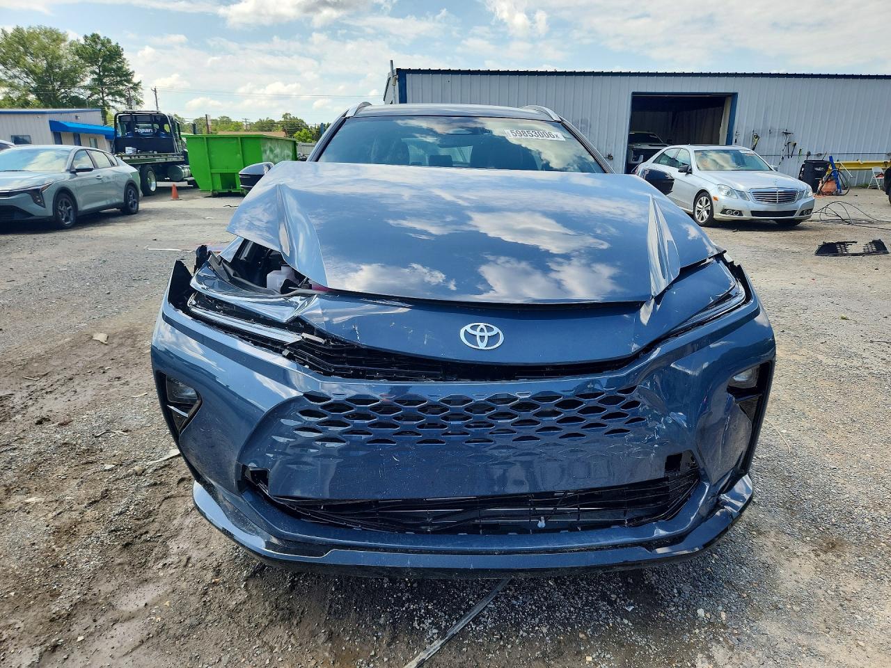 2025 TOYOTA CROWN SIGNIA XLE — снимка 5