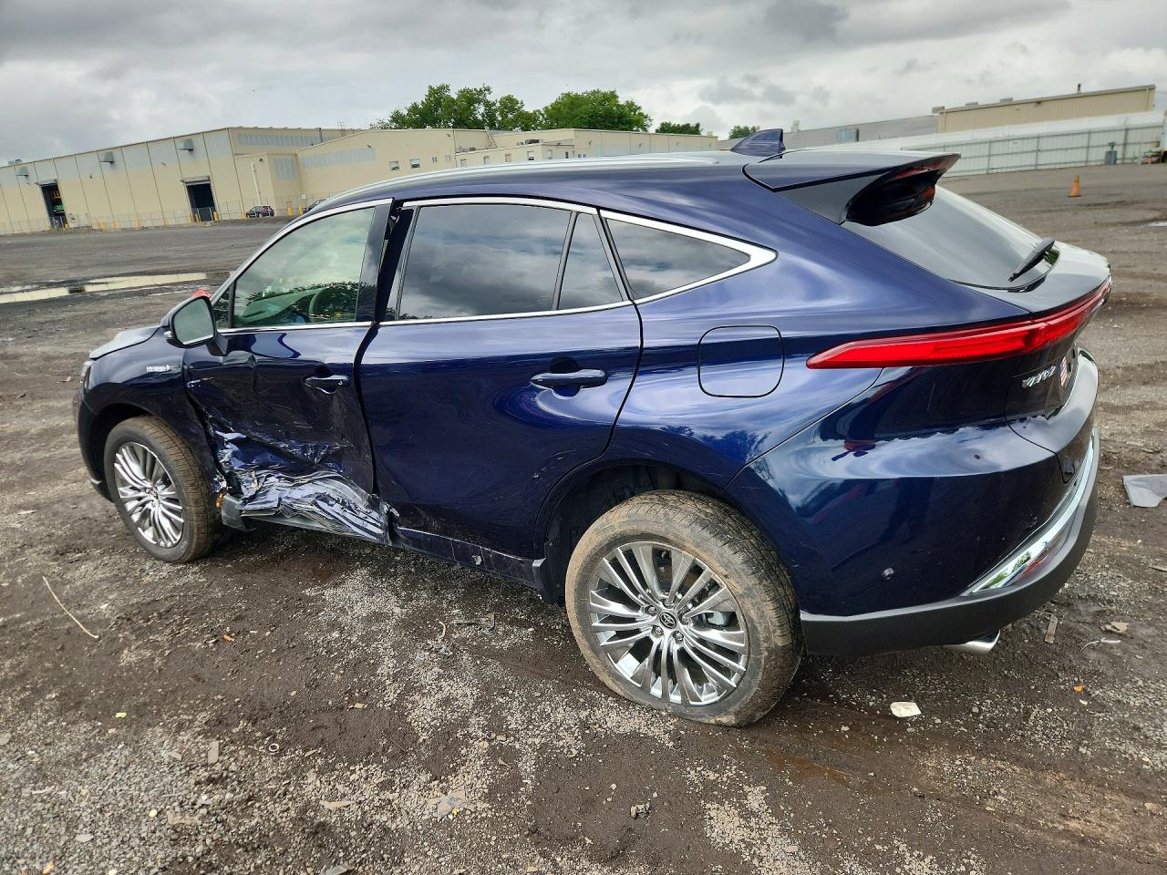 2021 TOYOTA VENZA XLE — снимка 2