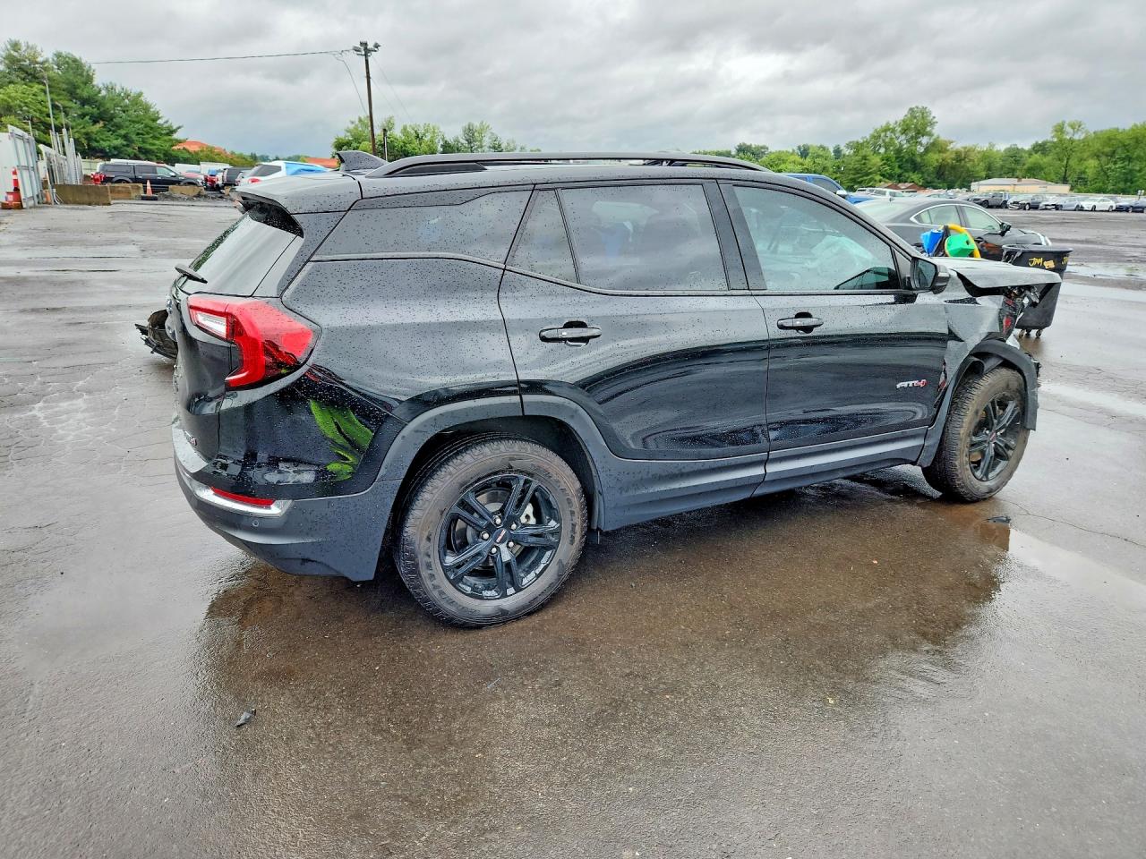 2023 GMC TERRAIN AT4 — снимка 3