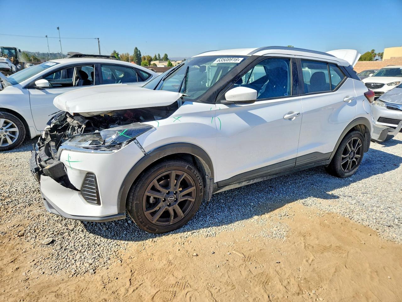 2023 NISSAN KICKS SV