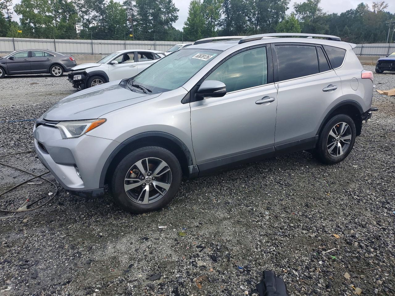2017 TOYOTA RAV4 XLE