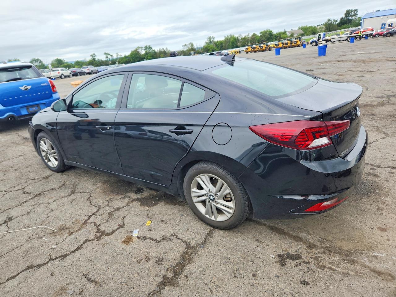 2020 HYUNDAI ELANTRA SEL — снимка 2