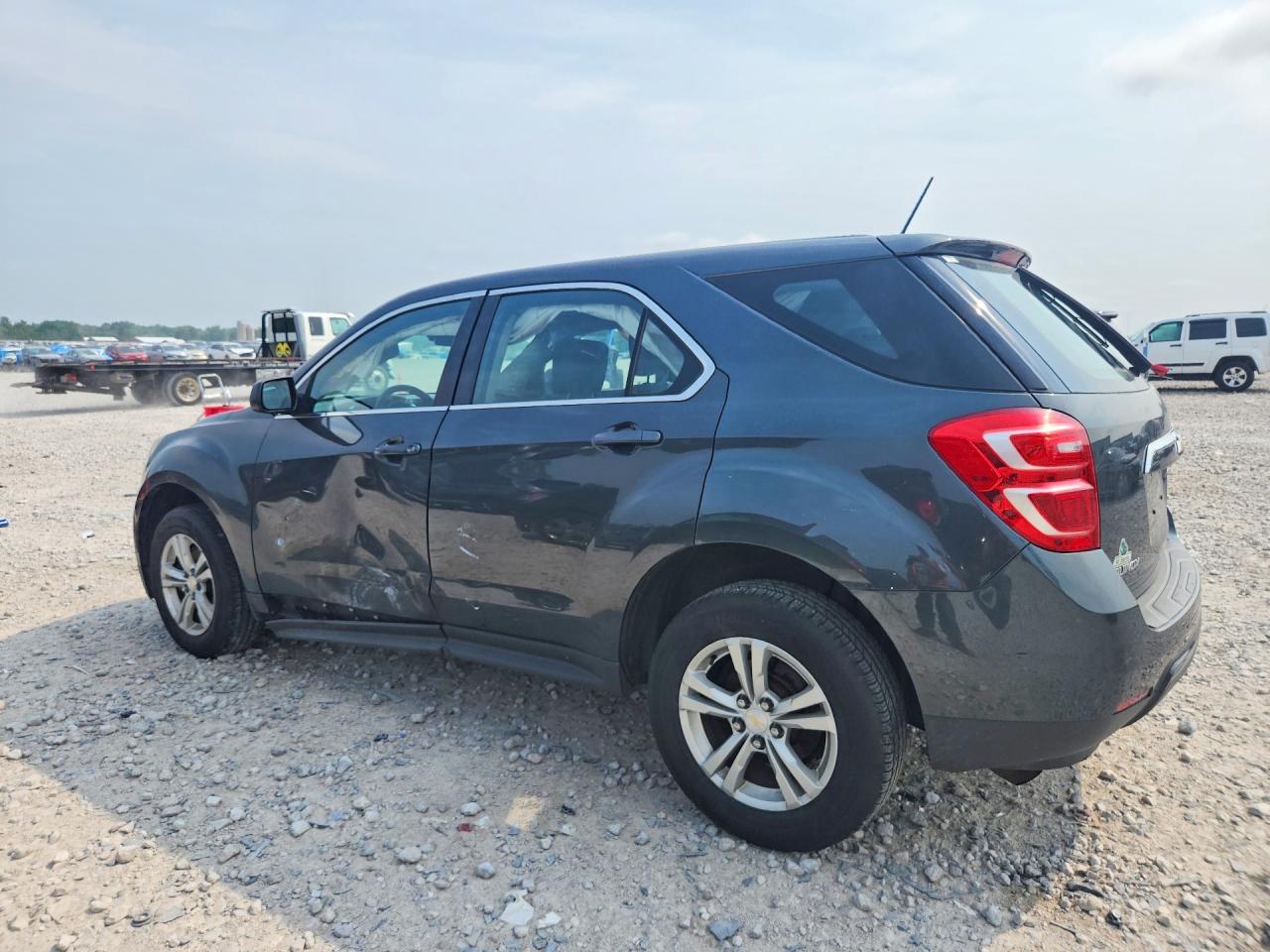 2017 CHEVROLET EQUINOX LS — снимка 2
