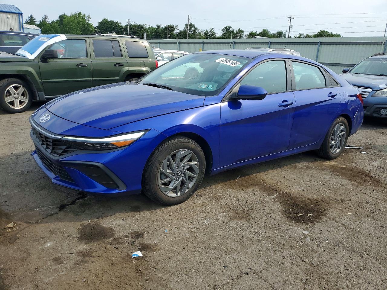 2024 HYUNDAI ELANTRA BLUE