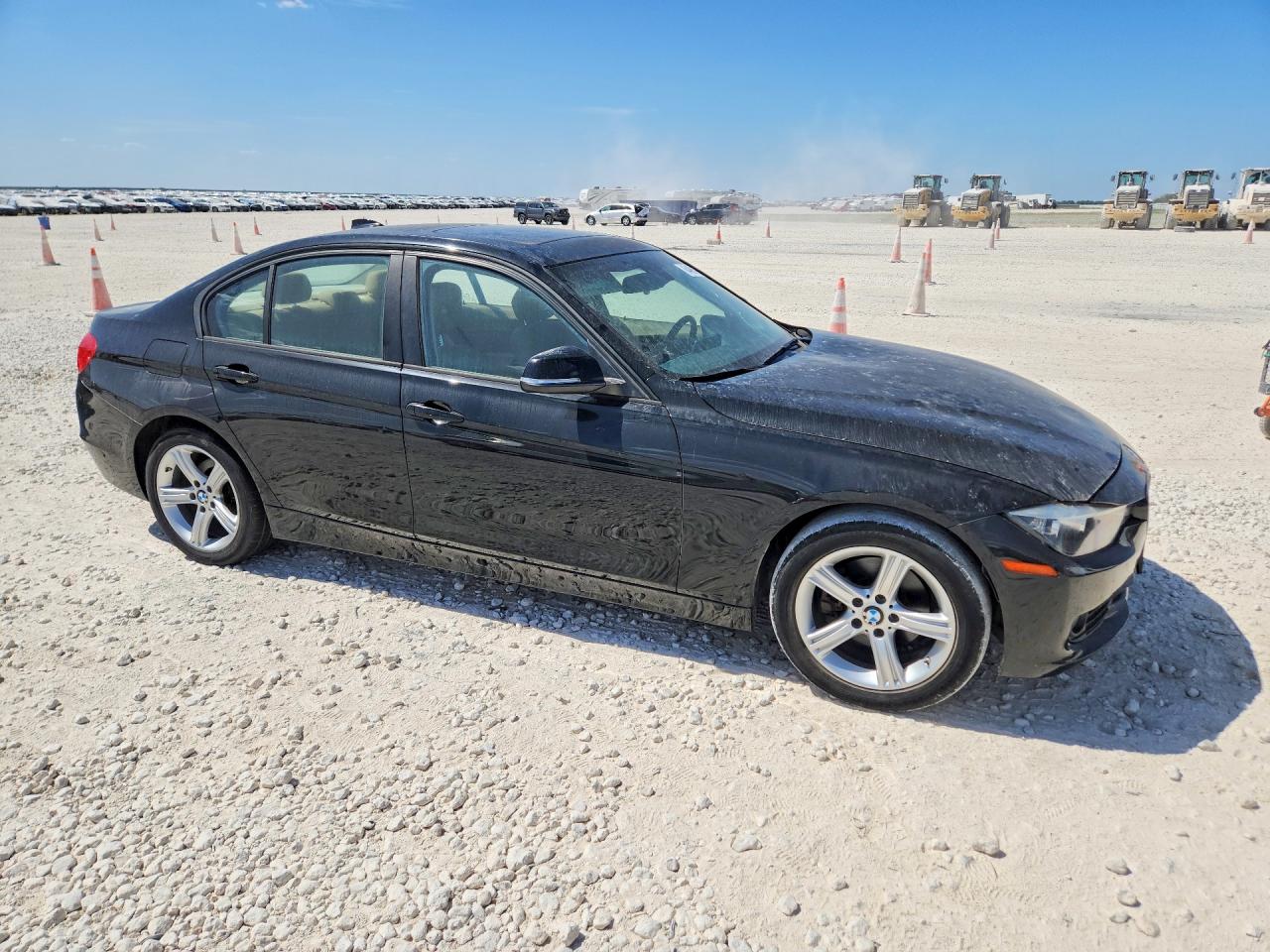 2014 BMW 320 I — снимка 4