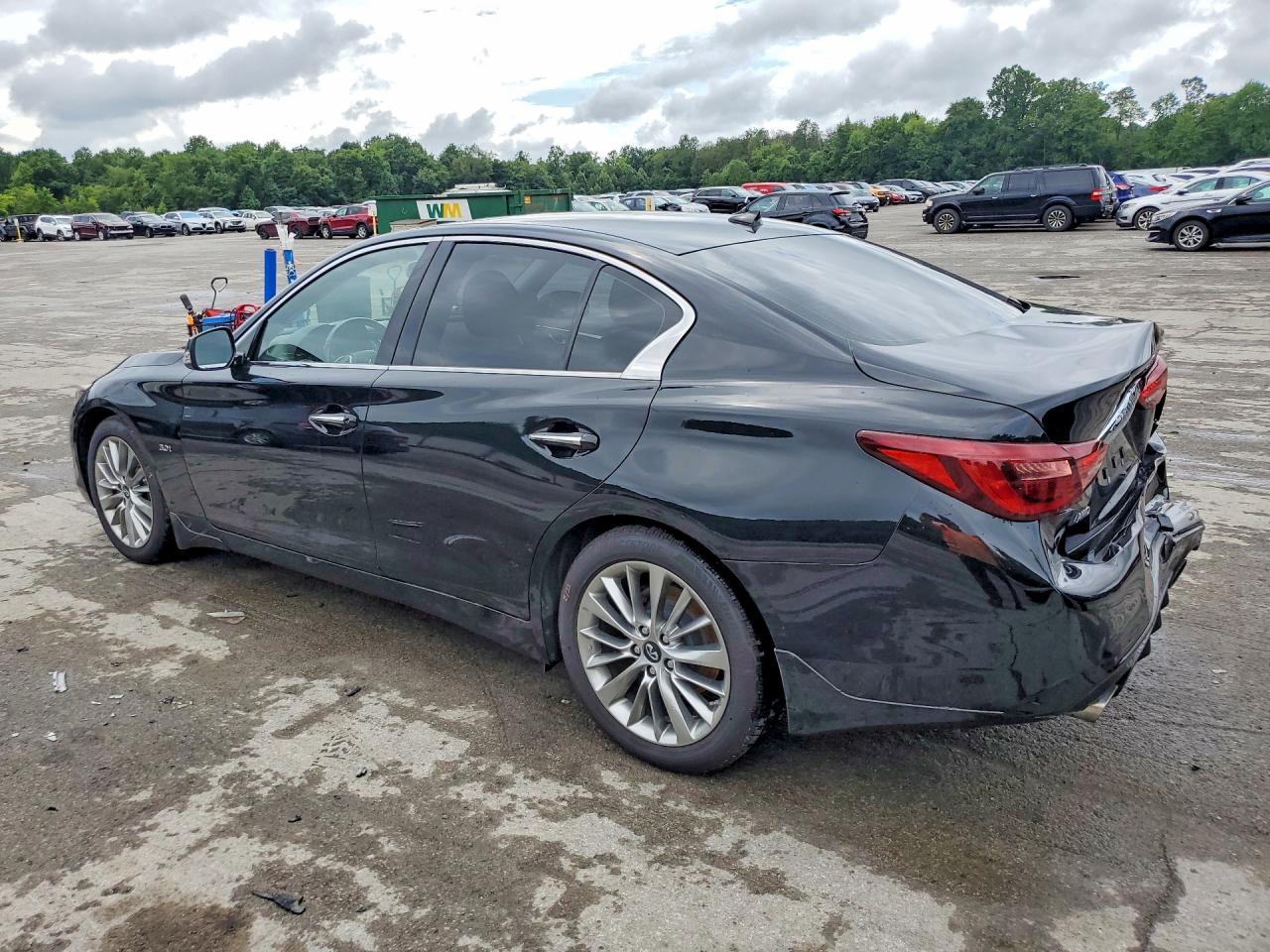 2019 INFINITI Q50 3.0T LUXE — снимка 2