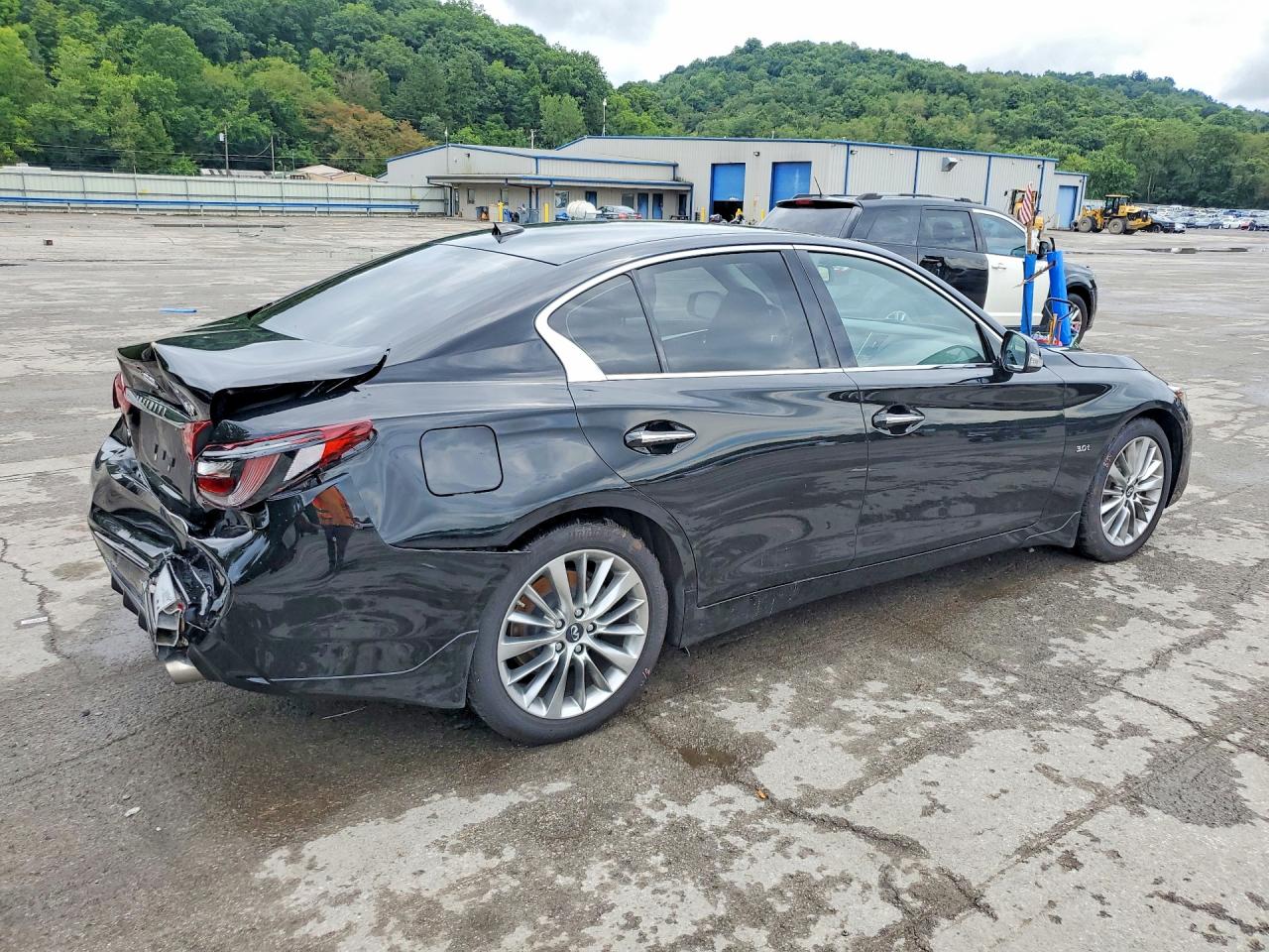 2019 INFINITI Q50 3.0T LUXE — снимка 3