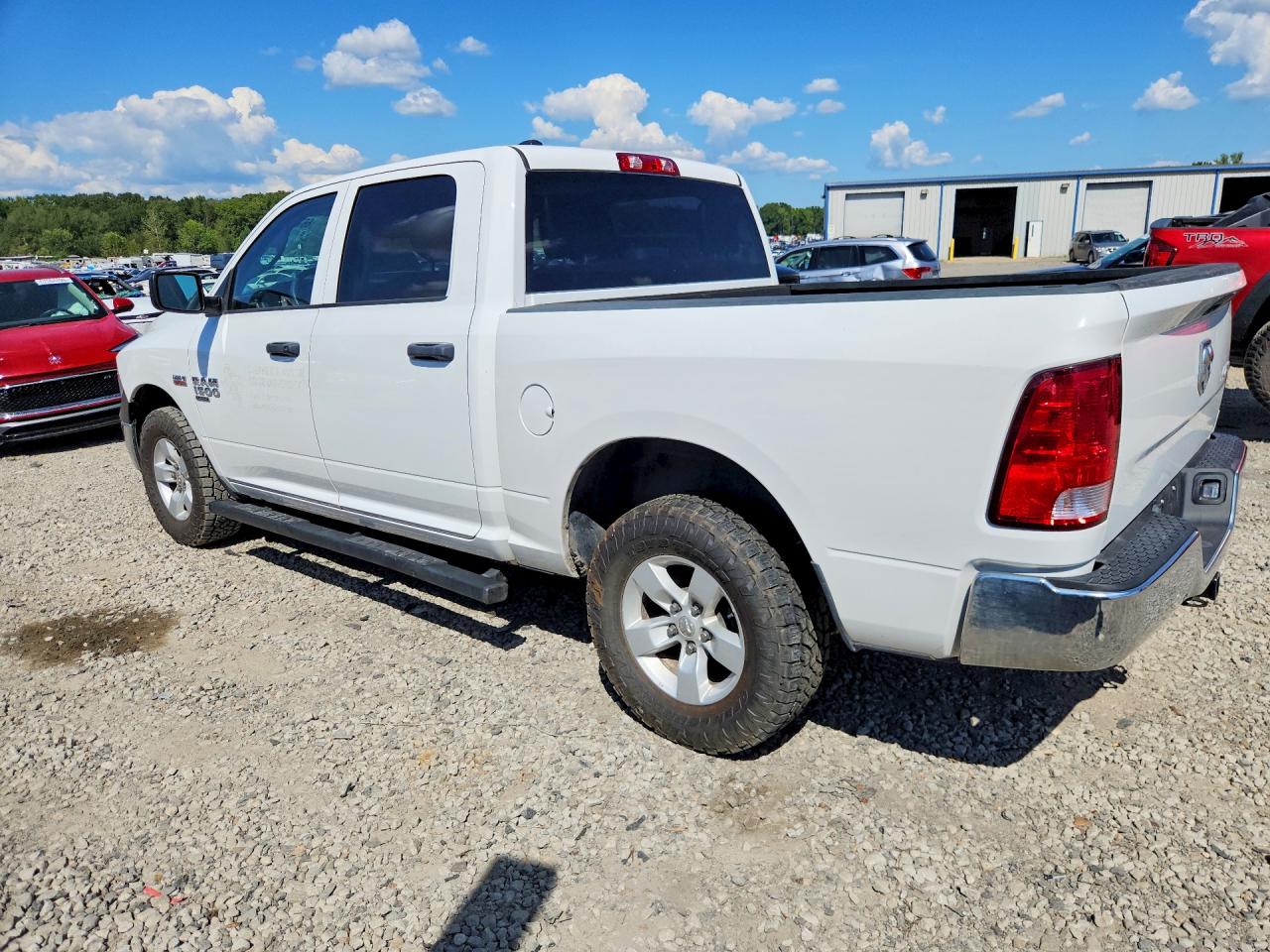 2023 RAM 1500 CLASSIC SSV — снимка 2