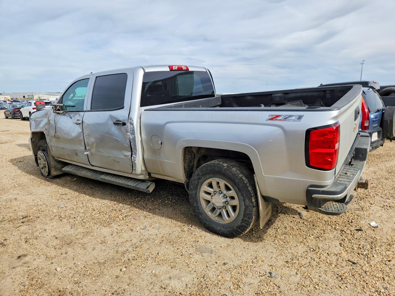 2017 CHEVROLET SILVERADO K3500 LT — снимка 2