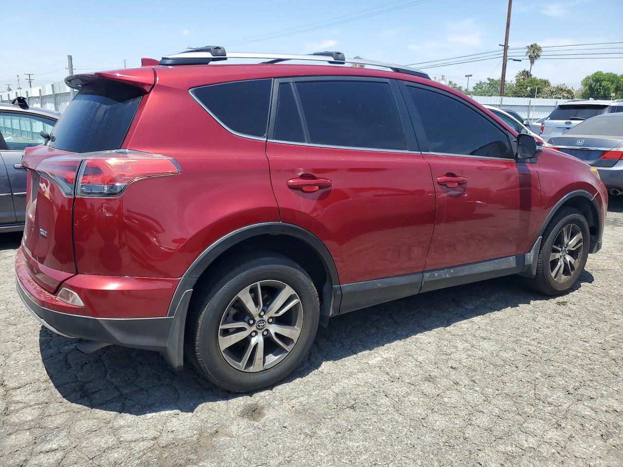 2018 TOYOTA RAV4 XLE — снимка 3
