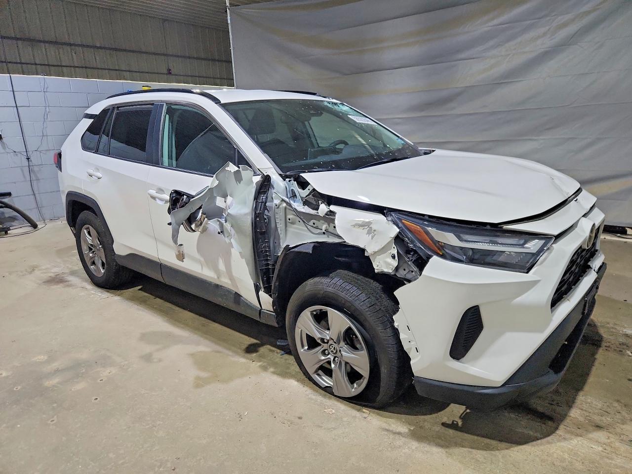 2023 TOYOTA RAV4 XLE — снимка 4