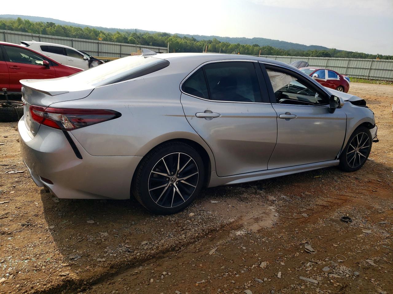 2022 TOYOTA CAMRY SE — снимка 3
