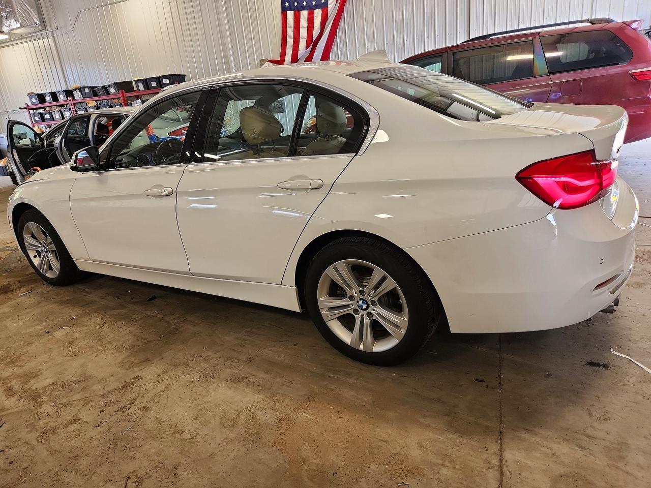 2017 BMW 330 XI — снимка 2