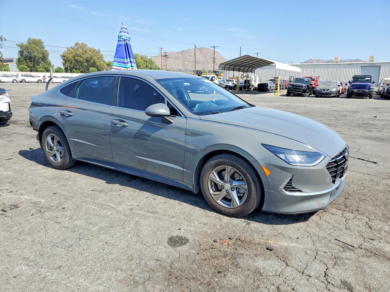 2022 HYUNDAI SONATA SE — снимка 4