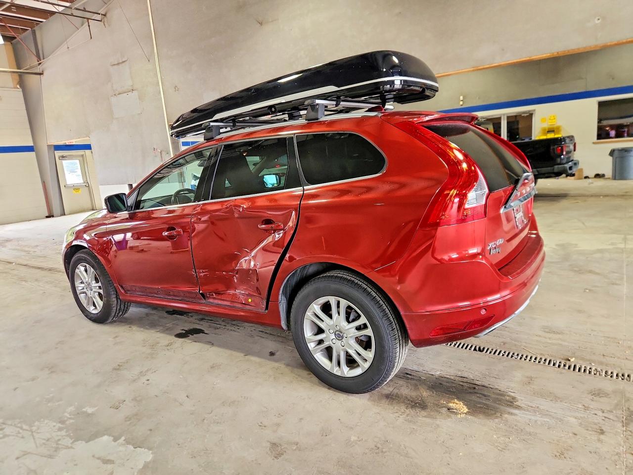 2016 VOLVO XC60 T5 PLATINUM — снимка 2