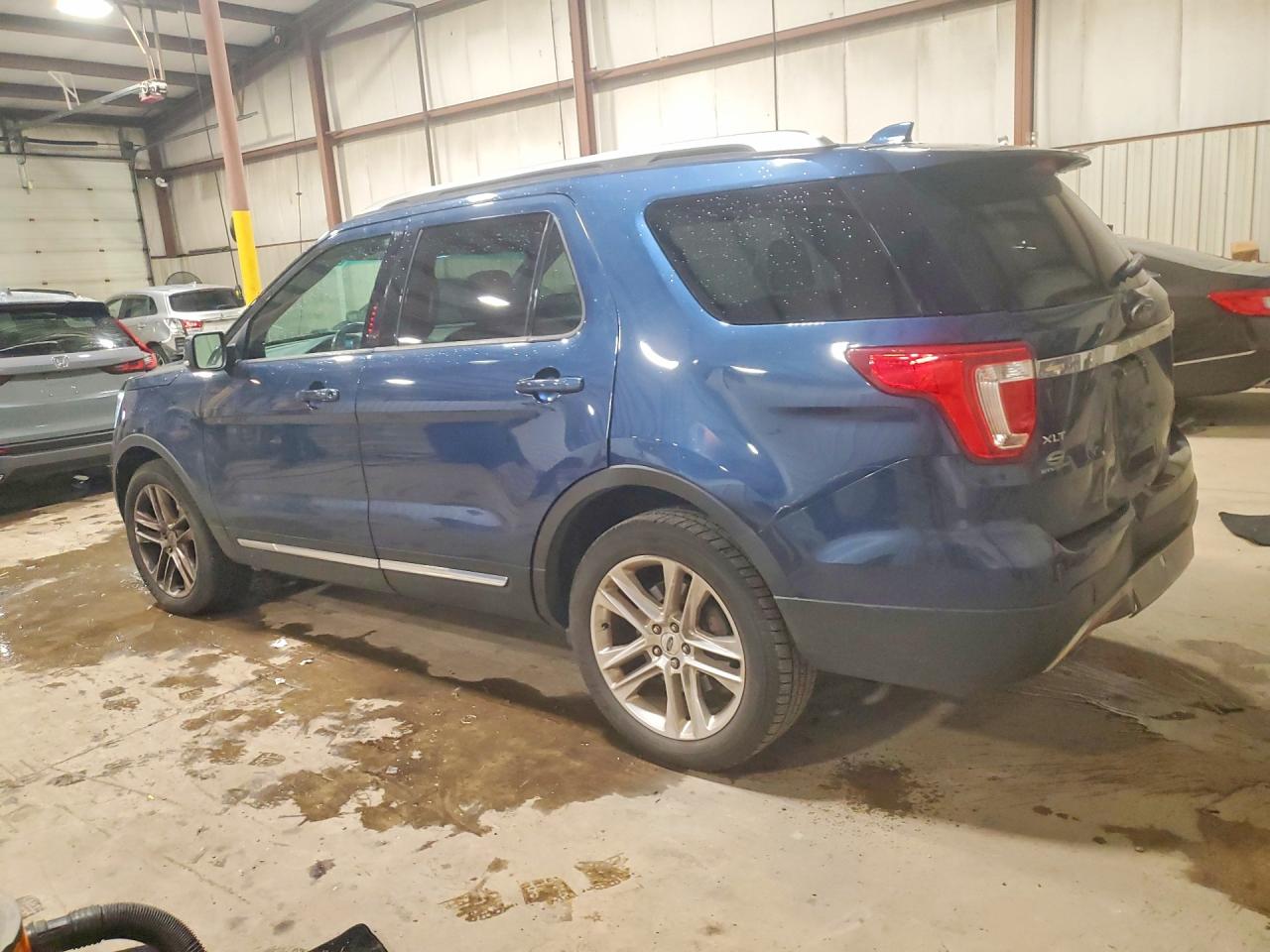 2016 FORD EXPLORER XLT — снимка 2