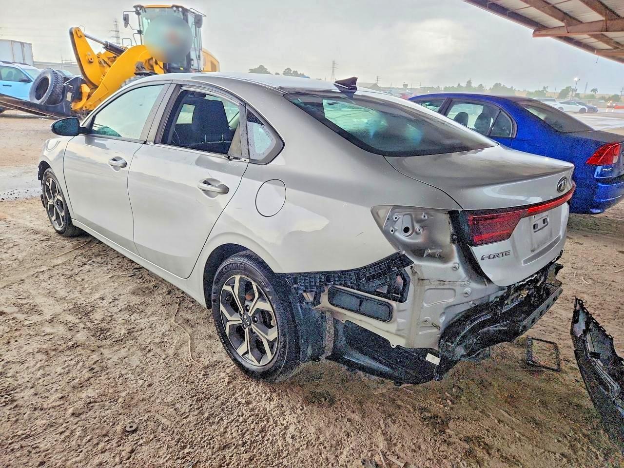 2021 KIA FORTE LXS — снимка 2