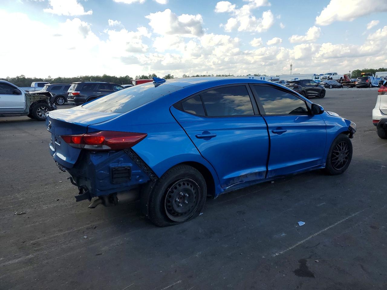2017 HYUNDAI ELANTRA SE — снимка 3