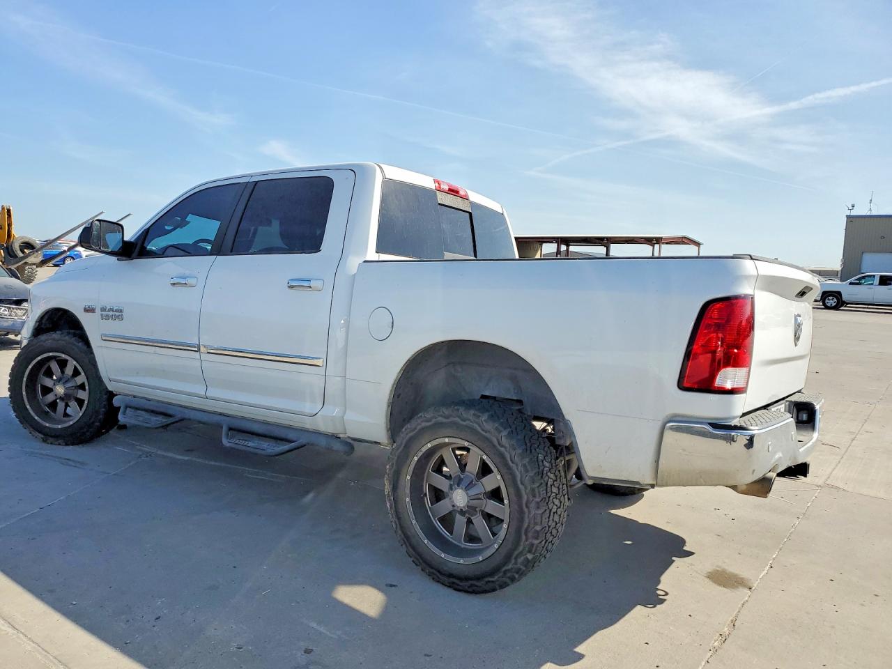 2016 RAM 1500 SLT — снимка 2