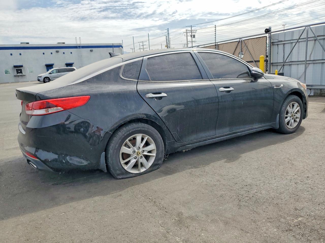 2017 KIA OPTIMA LX — снимка 3