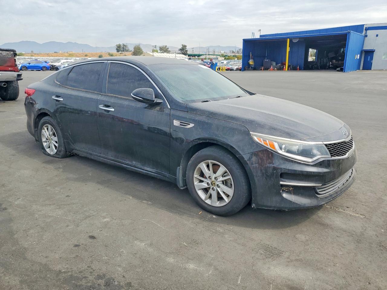2017 KIA OPTIMA LX — снимка 4