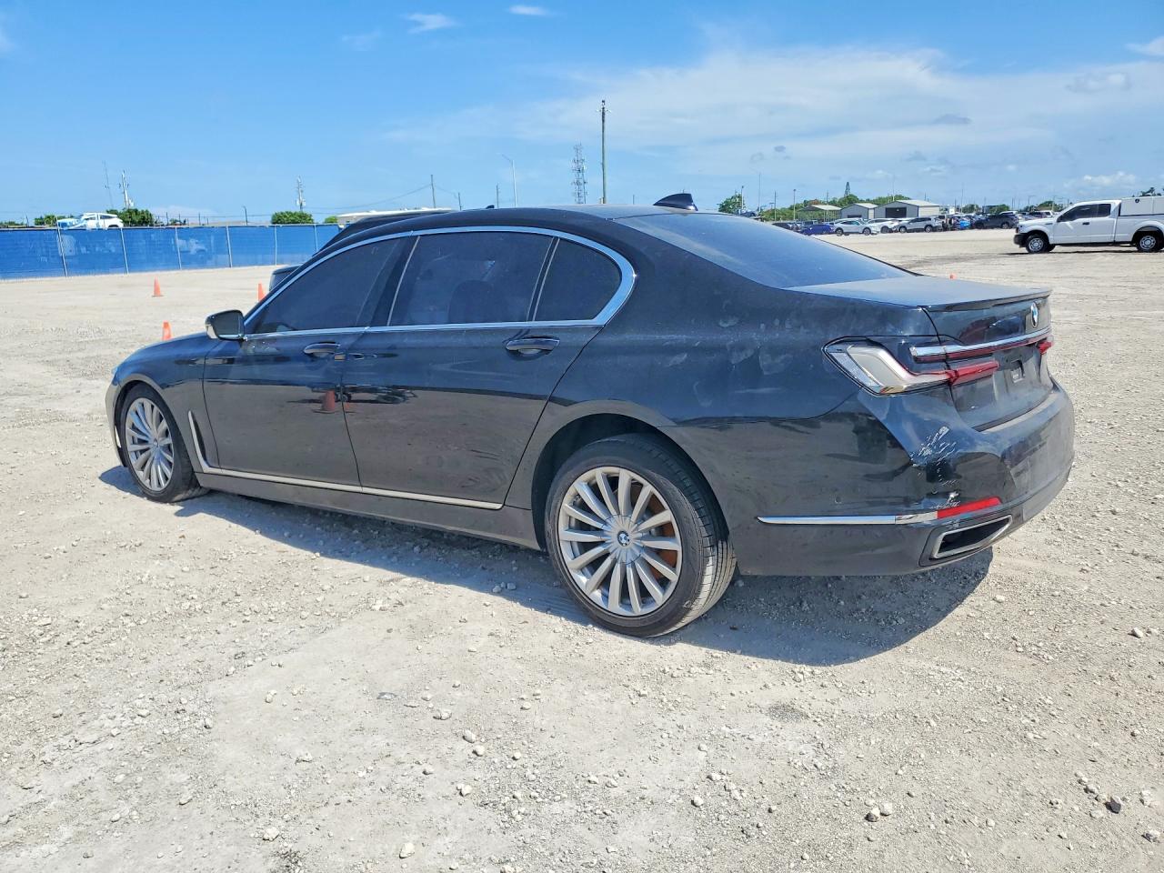 2020 BMW 740 I — снимка 2